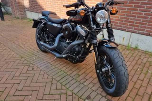HARLEY-DAVIDSON SPORTSTER (2018) thumbnail 3