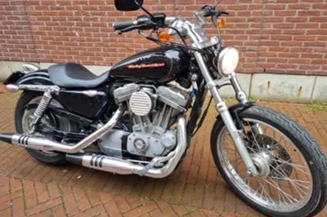 HARLEY-DAVIDSON SPORTSTER (2006) thumbnail 3