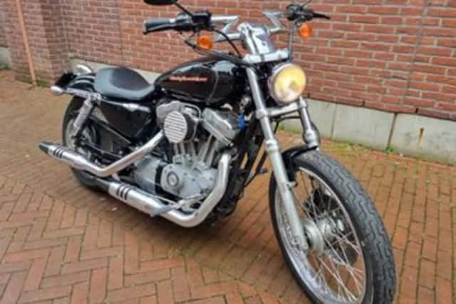 HARLEY-DAVIDSON SPORTSTER (2006) thumbnail 4