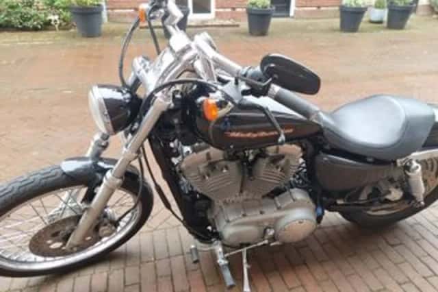 HARLEY-DAVIDSON SPORTSTER (2006) thumbnail 6