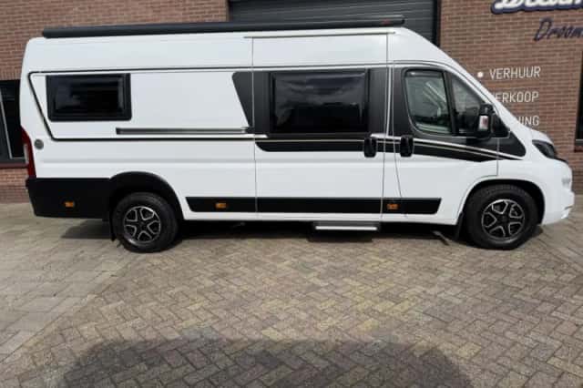Malibu Van (2023) thumbnail 3