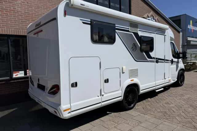 Knaus Van Ti (2021) thumbnail 4