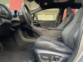 Toyota bZ4X (2024) thumbnail 5