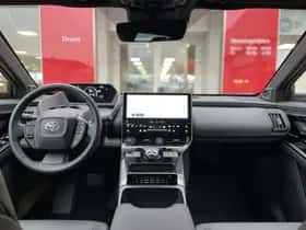 Toyota bZ4X (2024) thumbnail 10
