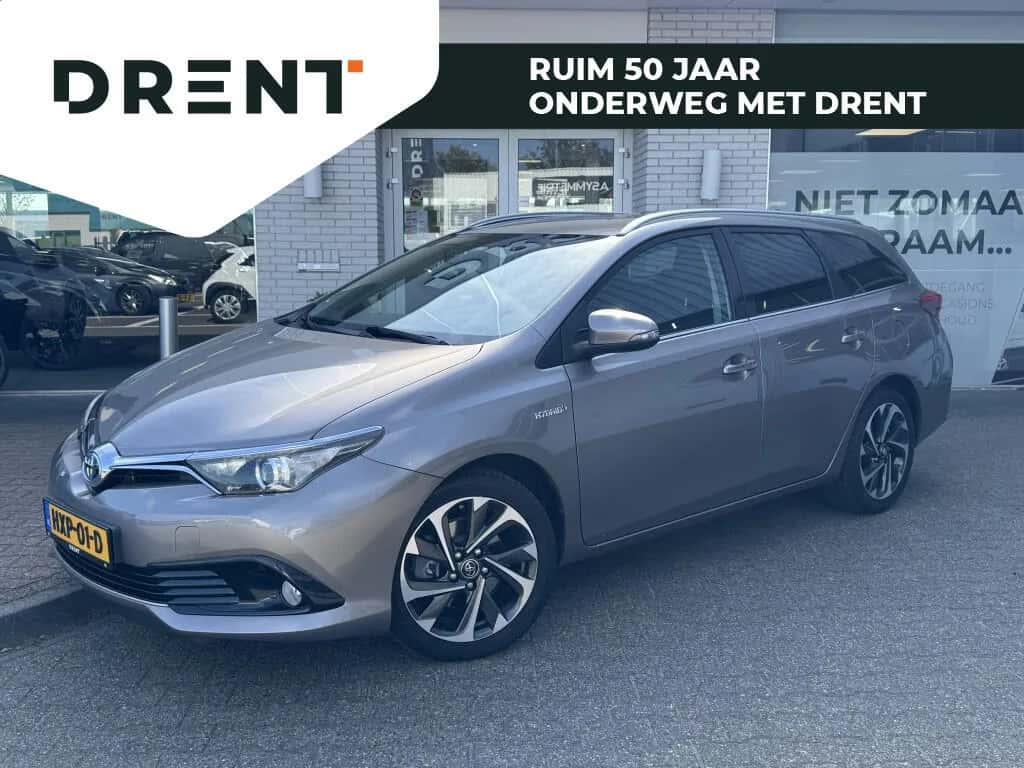 Toyota Auris (2015) — foto 1