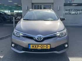 Toyota Auris (2015) thumbnail 7