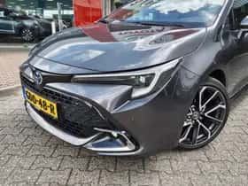 Toyota Corolla (2024) thumbnail 2