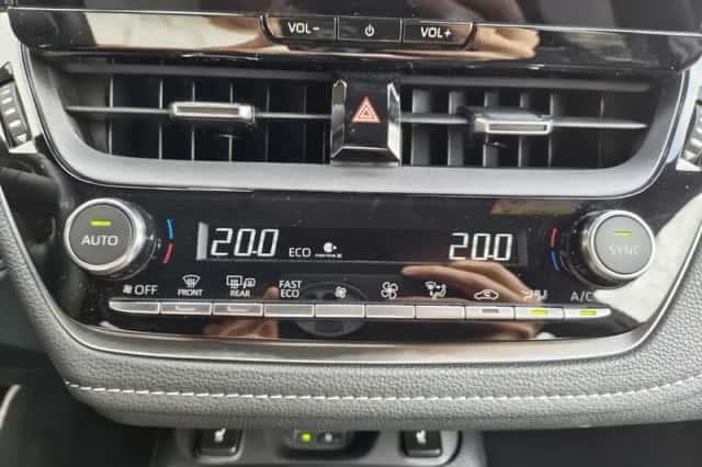 Toyota Corolla (2024) thumbnail 19