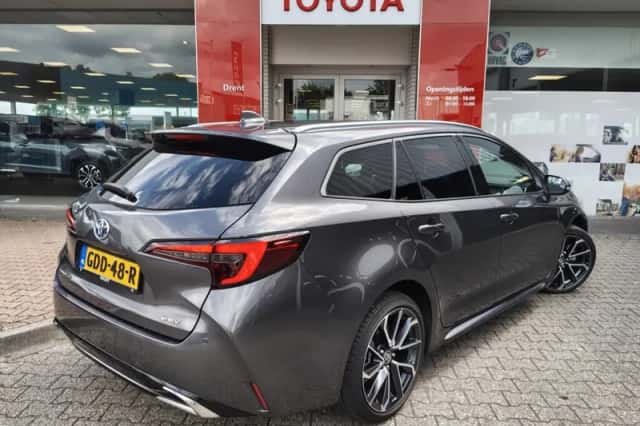 Toyota Corolla (2024) thumbnail 4