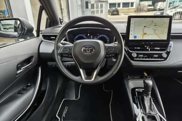 Toyota Corolla (2024) thumbnail 8