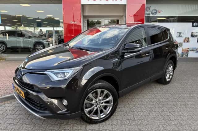 Toyota RAV4 (2016) thumbnail 1