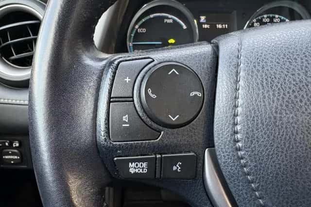 Toyota RAV4 (2016) thumbnail 11