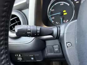 Toyota RAV4 (2016) thumbnail 13