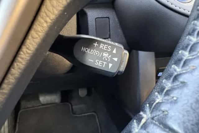 Toyota RAV4 (2016) thumbnail 14