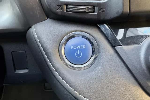 Toyota RAV4 (2016) thumbnail 15