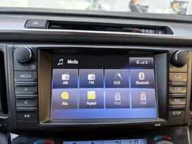 Toyota RAV4 (2016) thumbnail 19