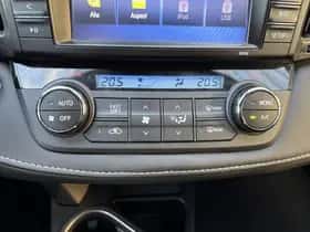 Toyota RAV4 (2016) thumbnail 20
