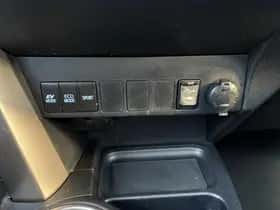 Toyota RAV4 (2016) thumbnail 21