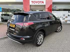 Toyota RAV4 (2016) thumbnail 4