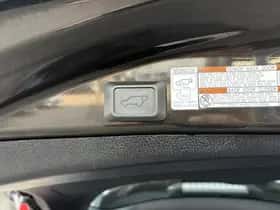 Toyota RAV4 (2016) thumbnail 31