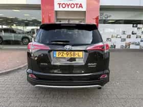 Toyota RAV4 (2016) thumbnail 7