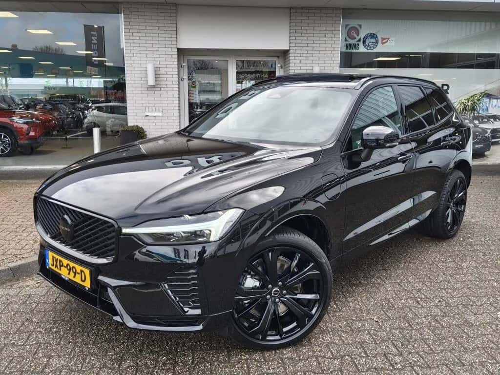 Volvo XC60 (2025) — foto 1