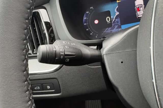Volvo XC60 (2025) thumbnail 14