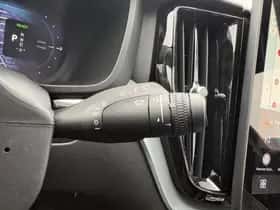 Volvo XC60 (2025) thumbnail 15