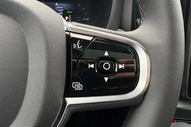 Volvo XC60 (2025) thumbnail 17