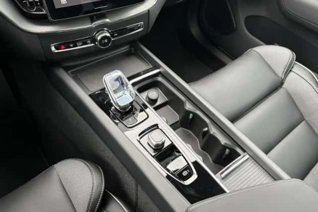 Volvo XC60 (2025) thumbnail 29