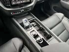 Volvo XC60 (2025) thumbnail 29