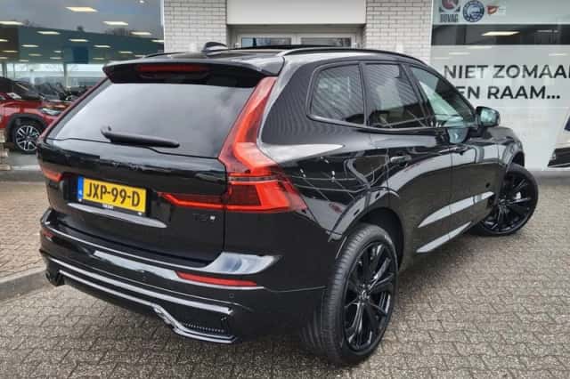 Volvo XC60 (2025) thumbnail 4