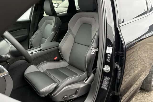 Volvo XC60 (2025) thumbnail 34