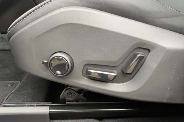 Volvo XC60 (2025) thumbnail 35
