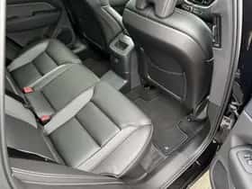 Volvo XC60 (2025) thumbnail 37
