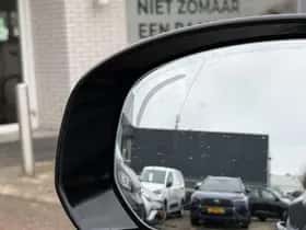 Volvo XC60 (2025) thumbnail 43