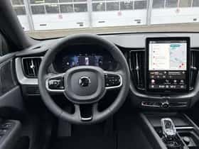 Volvo XC60 (2025) thumbnail 10