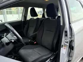 Toyota Verso-S (2011) thumbnail 24
