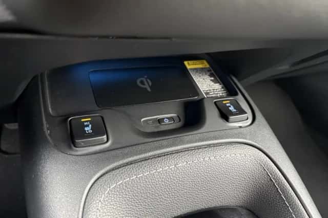 Toyota Corolla (2022) thumbnail 24