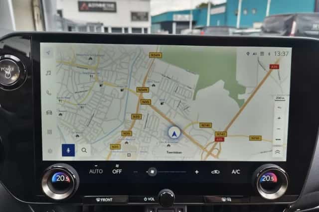 Lexus NX (2022) thumbnail 16