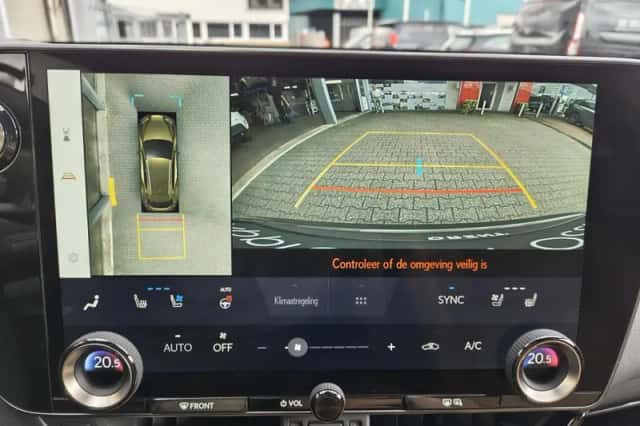 Lexus NX (2022) thumbnail 18