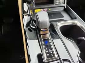 Lexus NX (2022) thumbnail 23