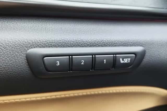 Lexus NX (2022) thumbnail 27