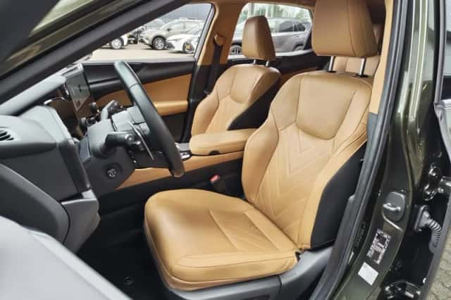 Lexus NX (2022) thumbnail 31