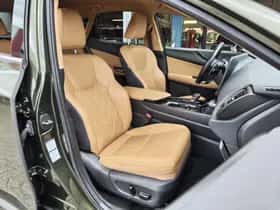Lexus NX (2022) thumbnail 33