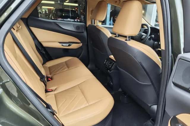 Lexus NX (2022) thumbnail 35