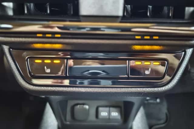 Lexus NX (2022) thumbnail 36