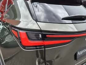 Lexus NX (2022) thumbnail 42