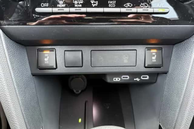 Toyota Yaris Cross (2025) thumbnail 22