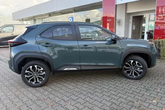 Toyota Yaris Cross (2025) thumbnail 5